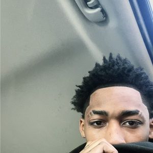 Meet your Posher, Travis